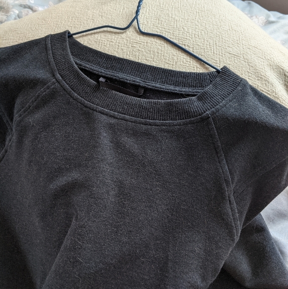 NWOT Lululemon crewneck - Picture 7 of 8